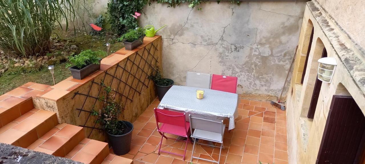 Studio Avec Terrasse Et Jardinet En Centre Ville Bergerac Buitenkant foto